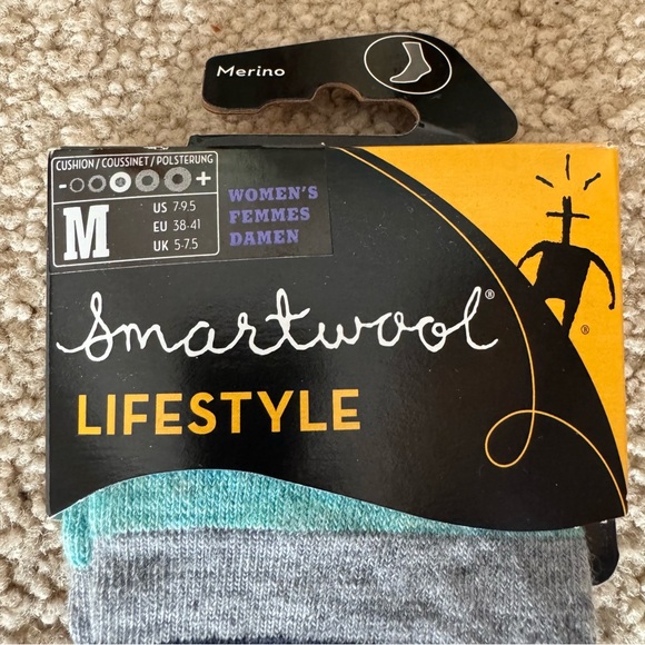 Smartwool women’s Lifestyle Socks - Blue and Gray Stripes - Picture 2 of 2